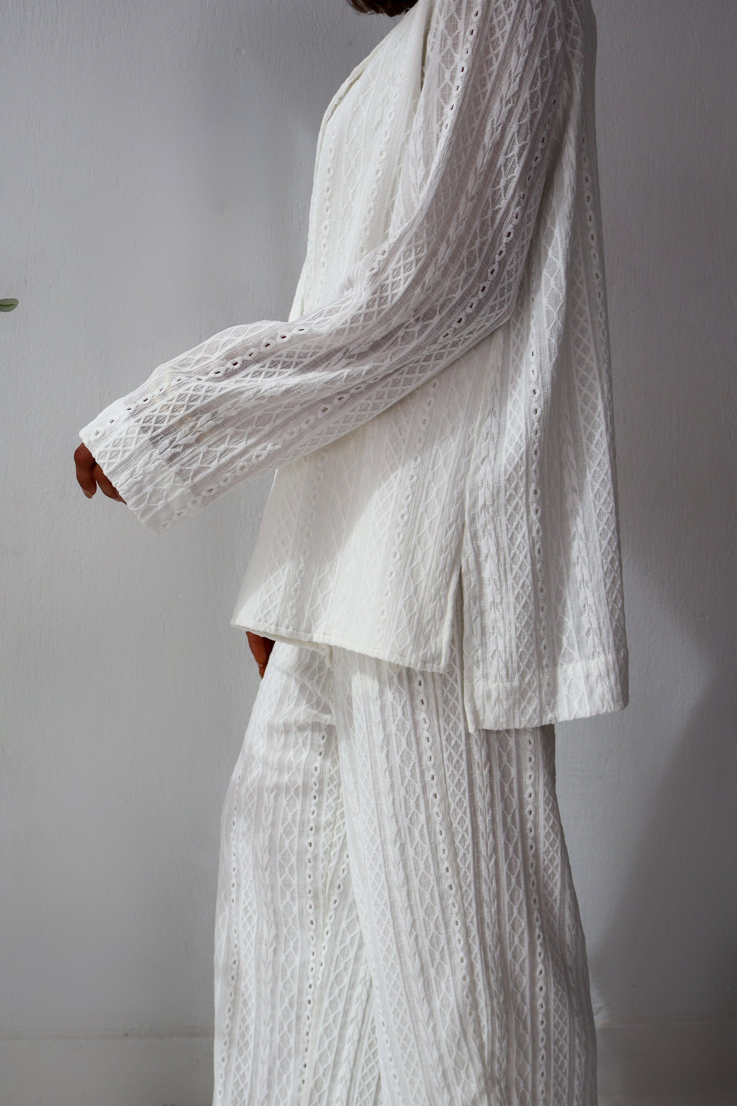Radiant Set in White