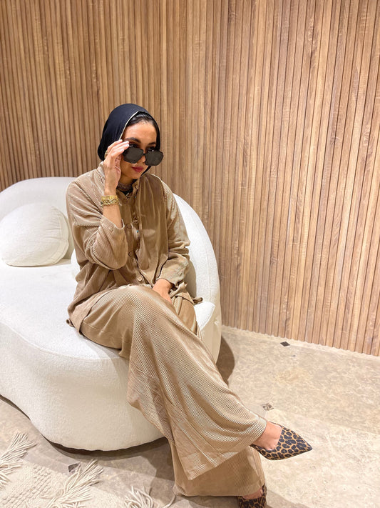 Oxide Satin pleated set