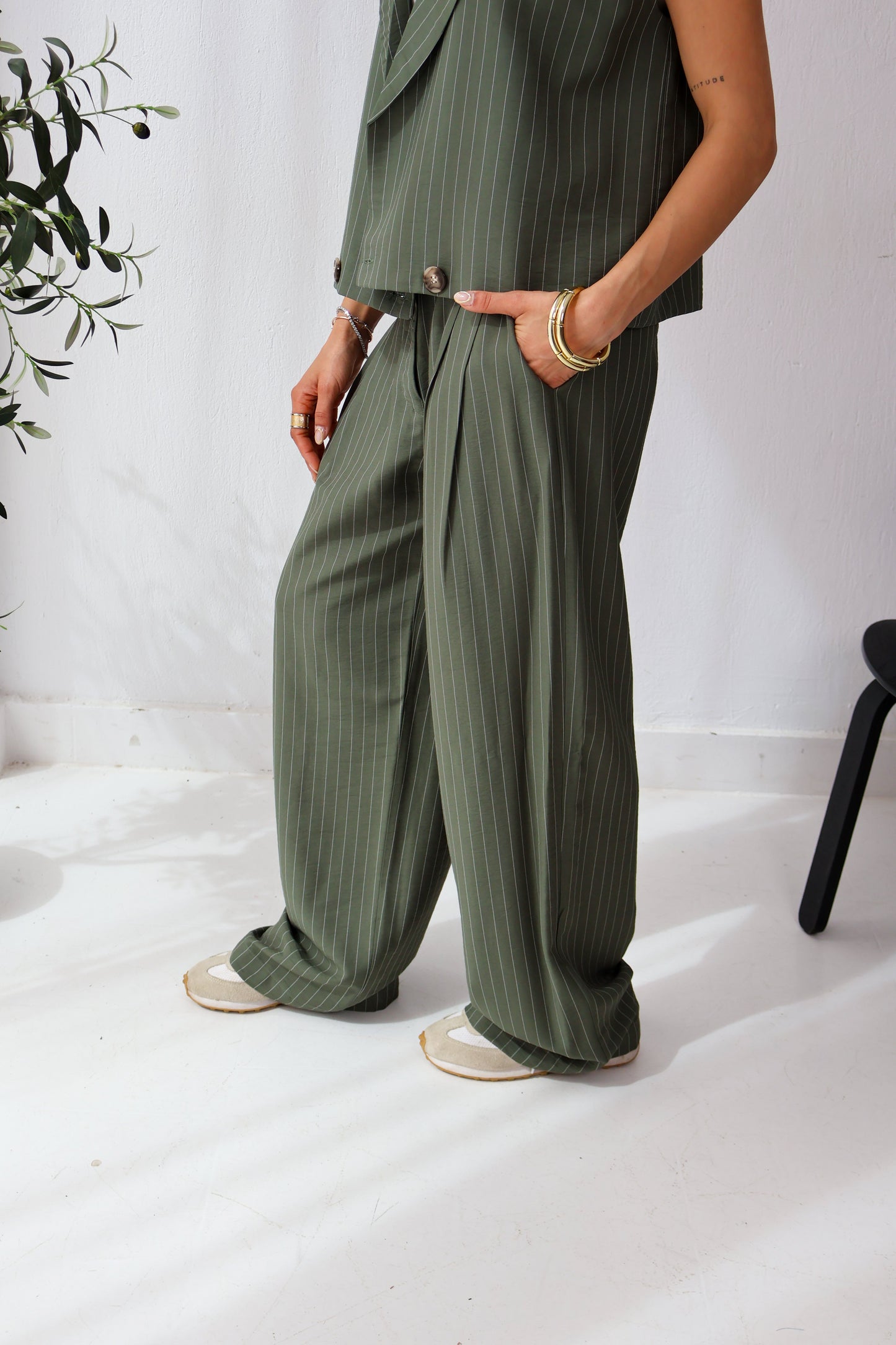 Sandbar Linen Set in Olive