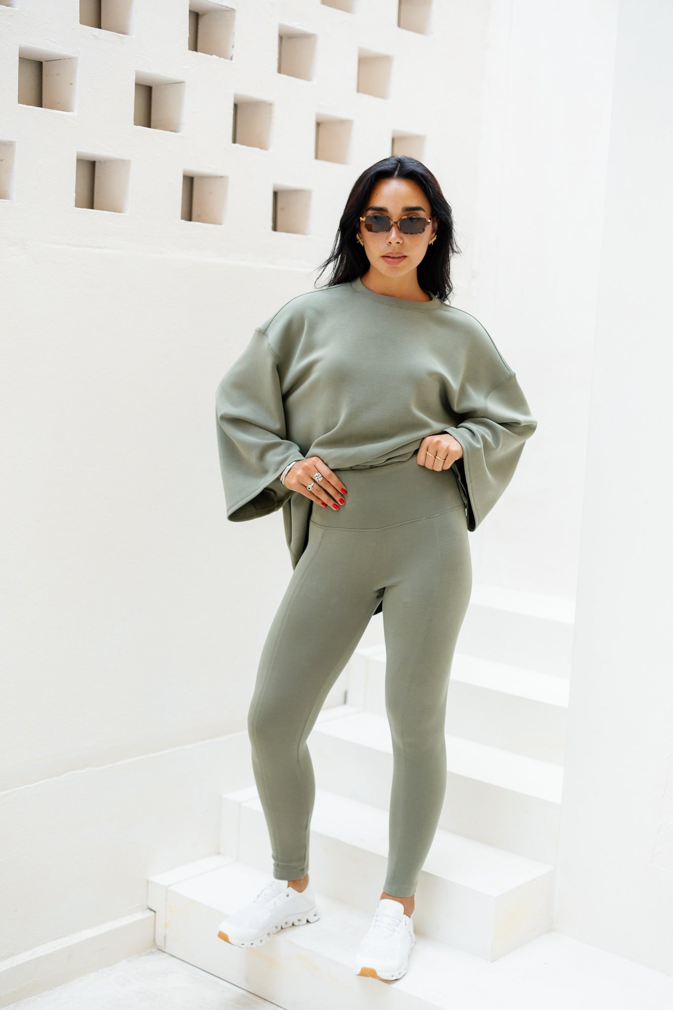Ease Out Leggings - Olive