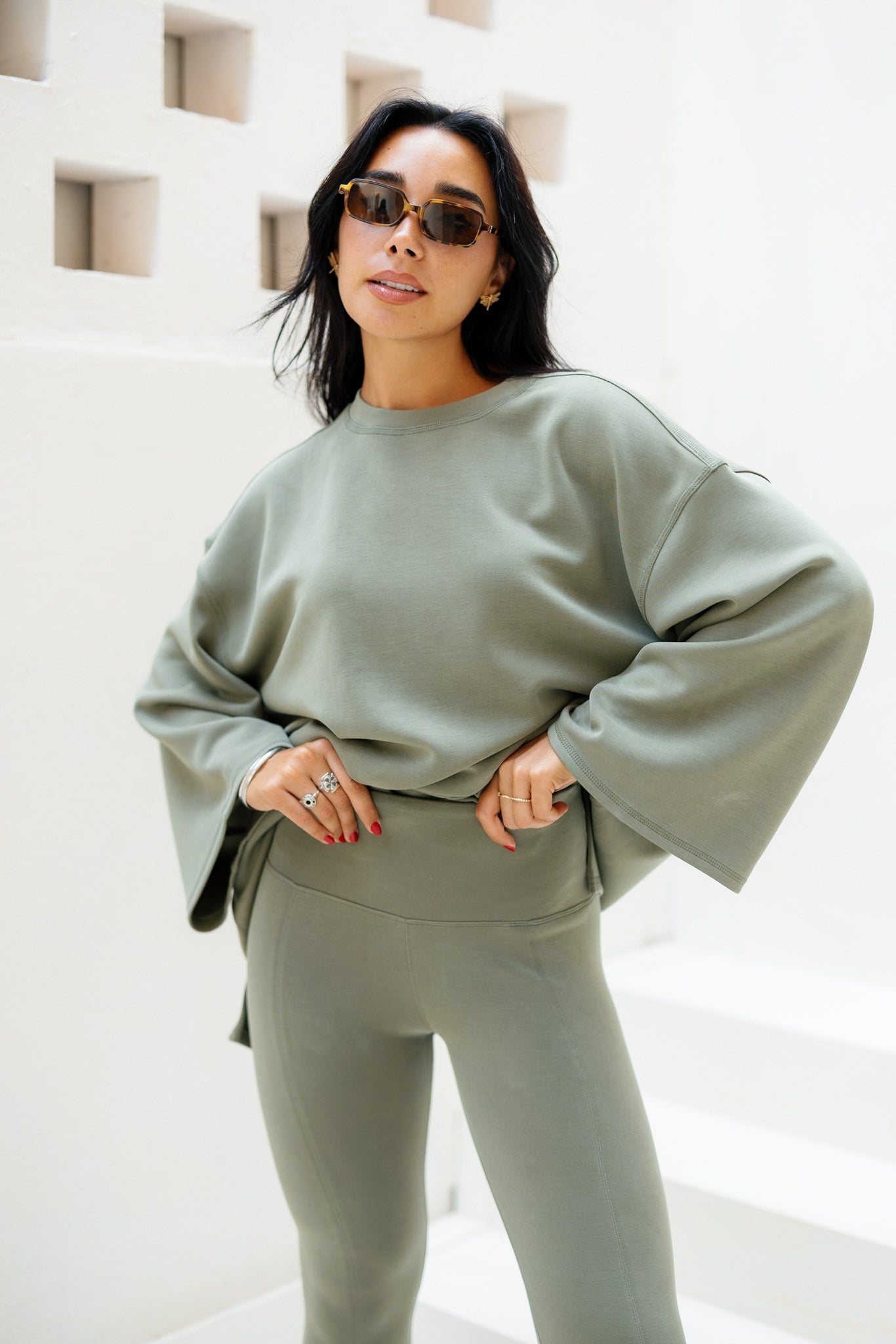 Ease Out Leggings - Olive