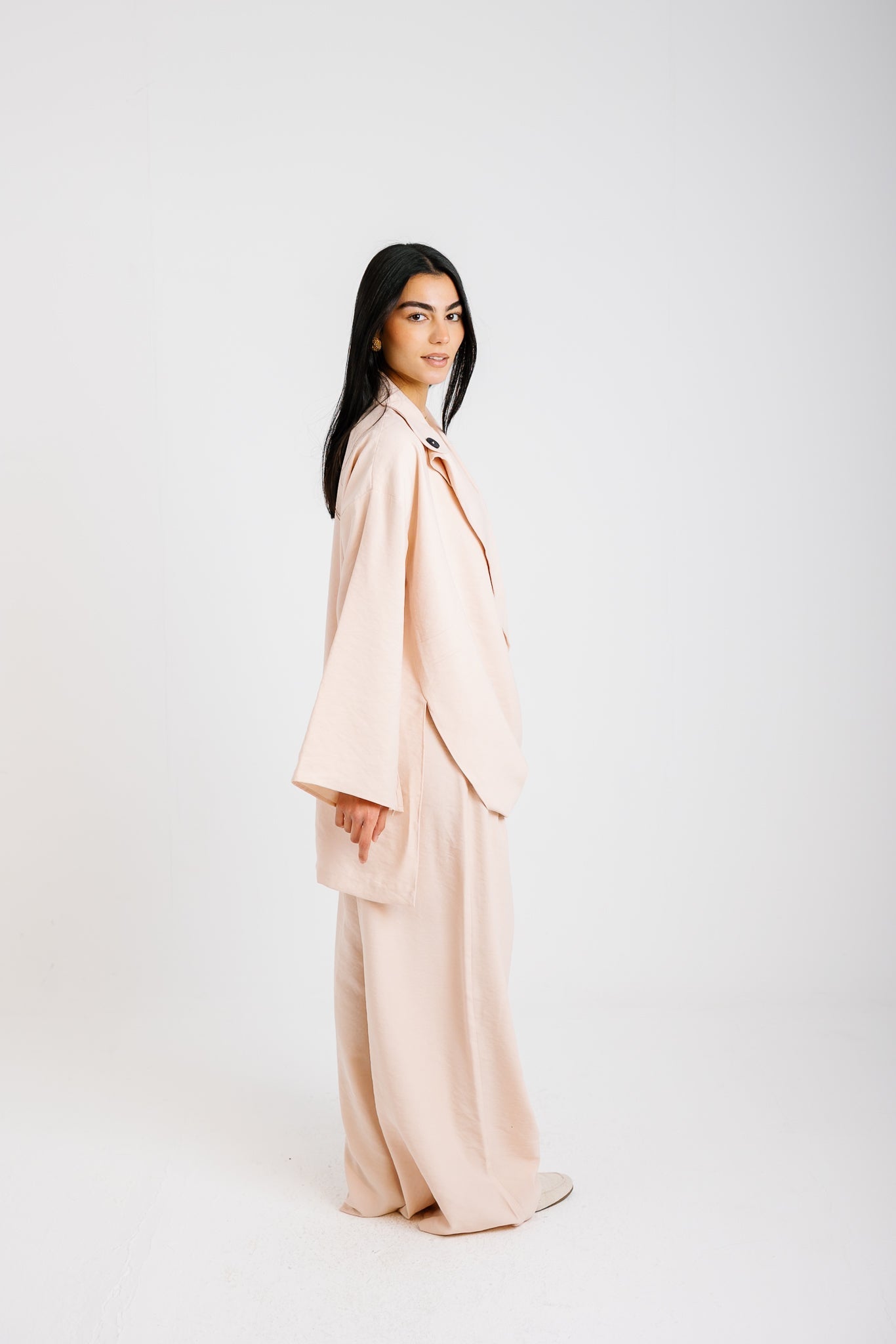 The Twisted Fit Set - Blushed Nude
