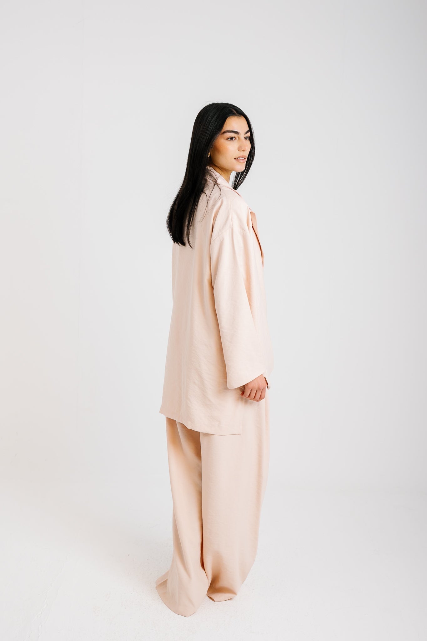 The Twisted Fit Set - Blushed Nude