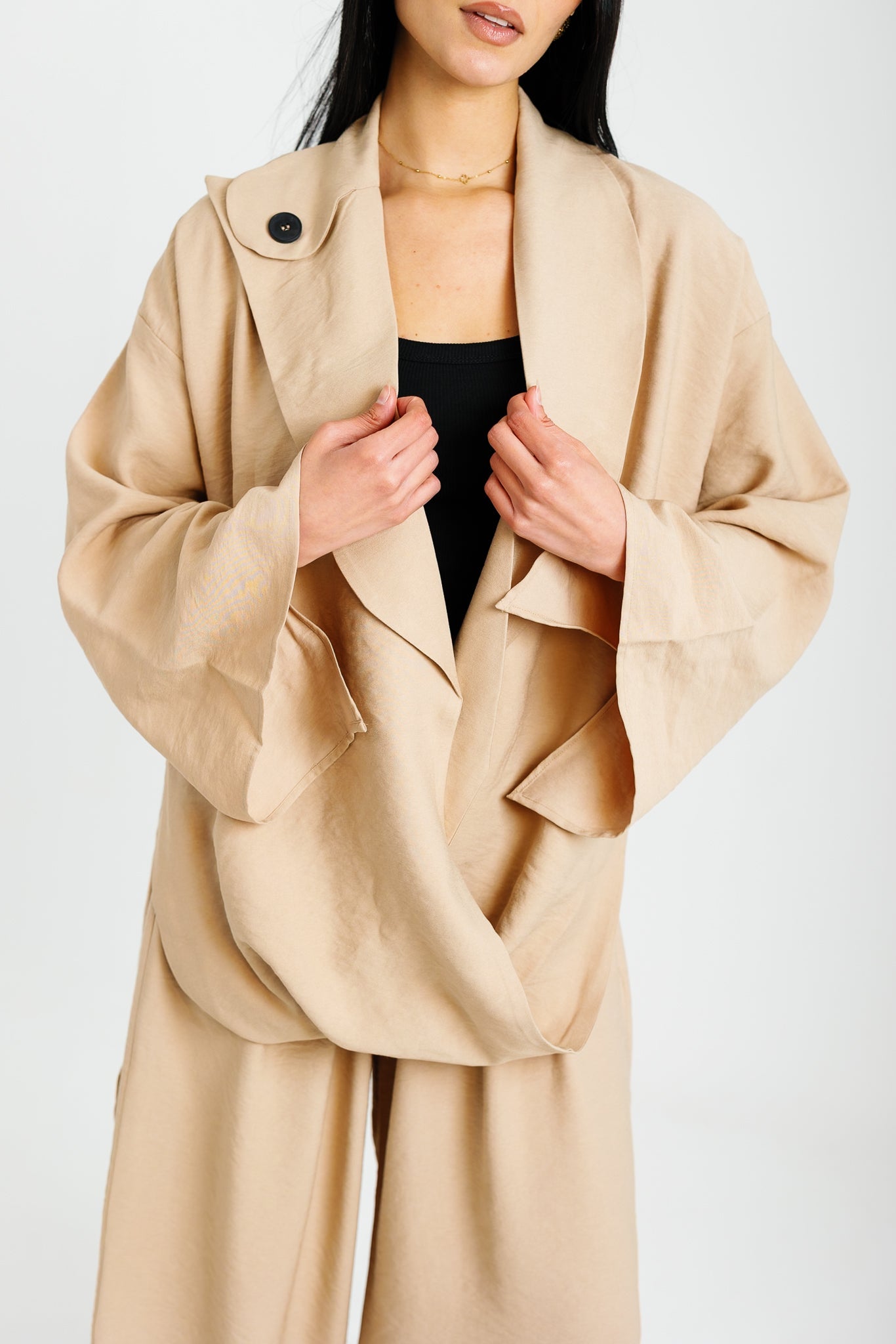 The Twisted Fit Set - Beige