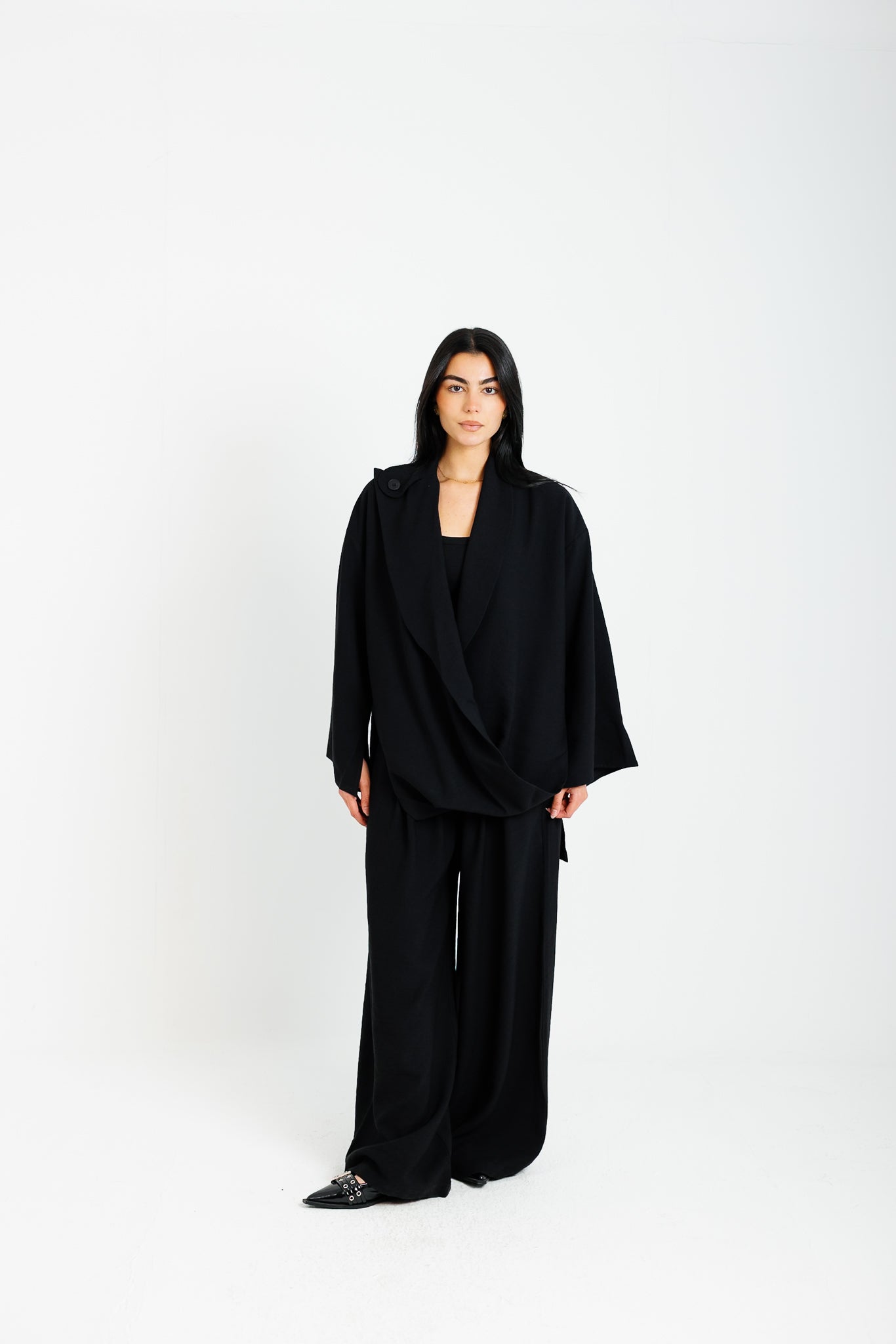 The Twisted Fit Set - Black