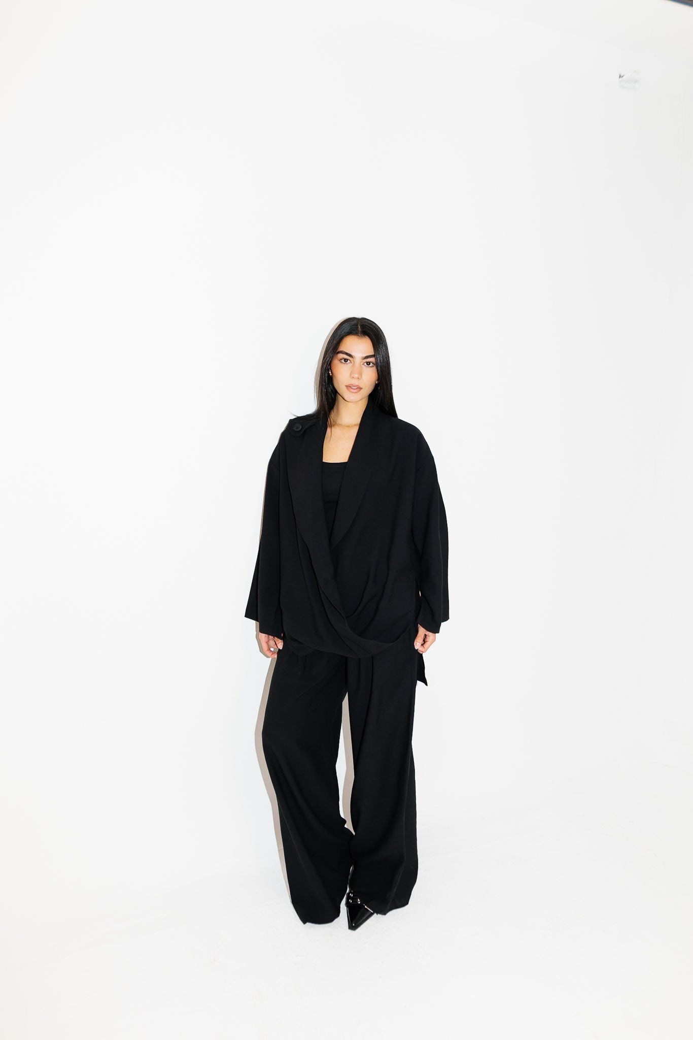 The Twisted Fit Set - Black