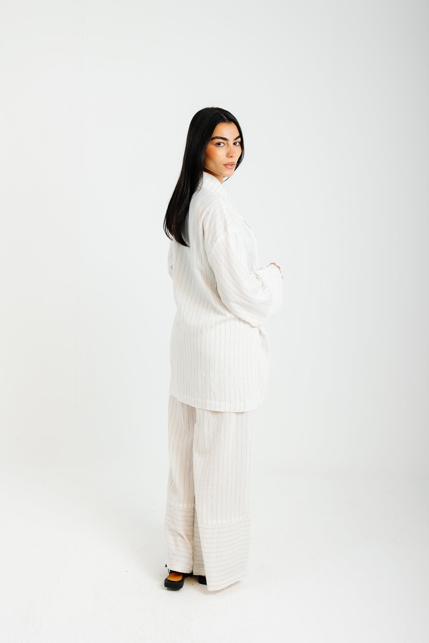 The Pinstripe Wrapped Set - White