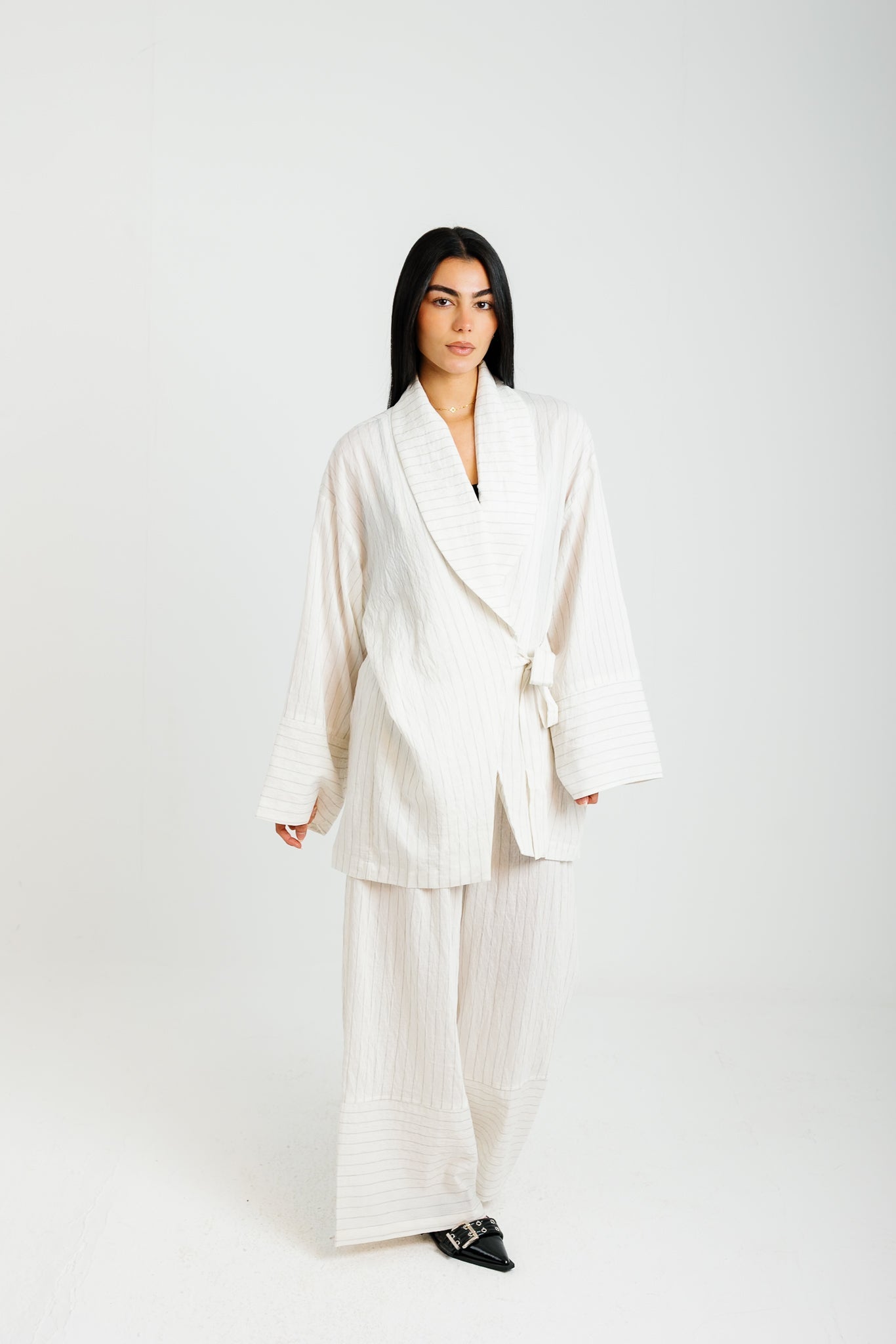 The Pinstripe Wrapped Set - White