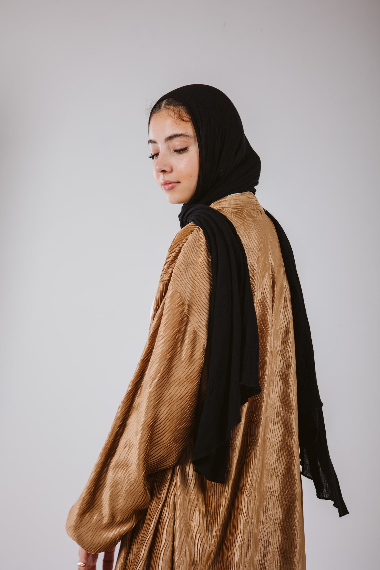 Noor Kaftan in Hazel