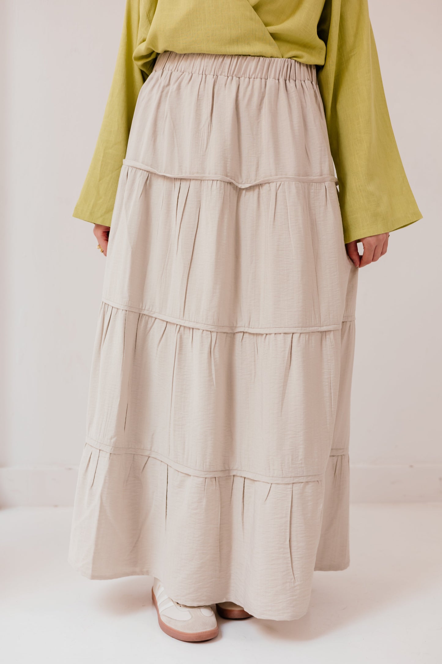 Alma Skirt in Almond