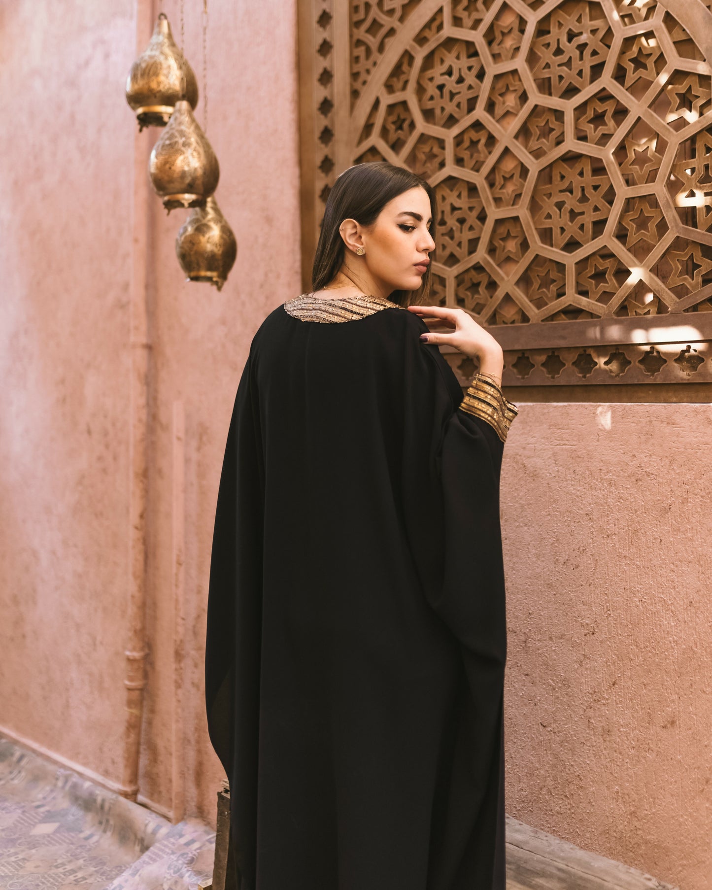 Black Closed Abaya