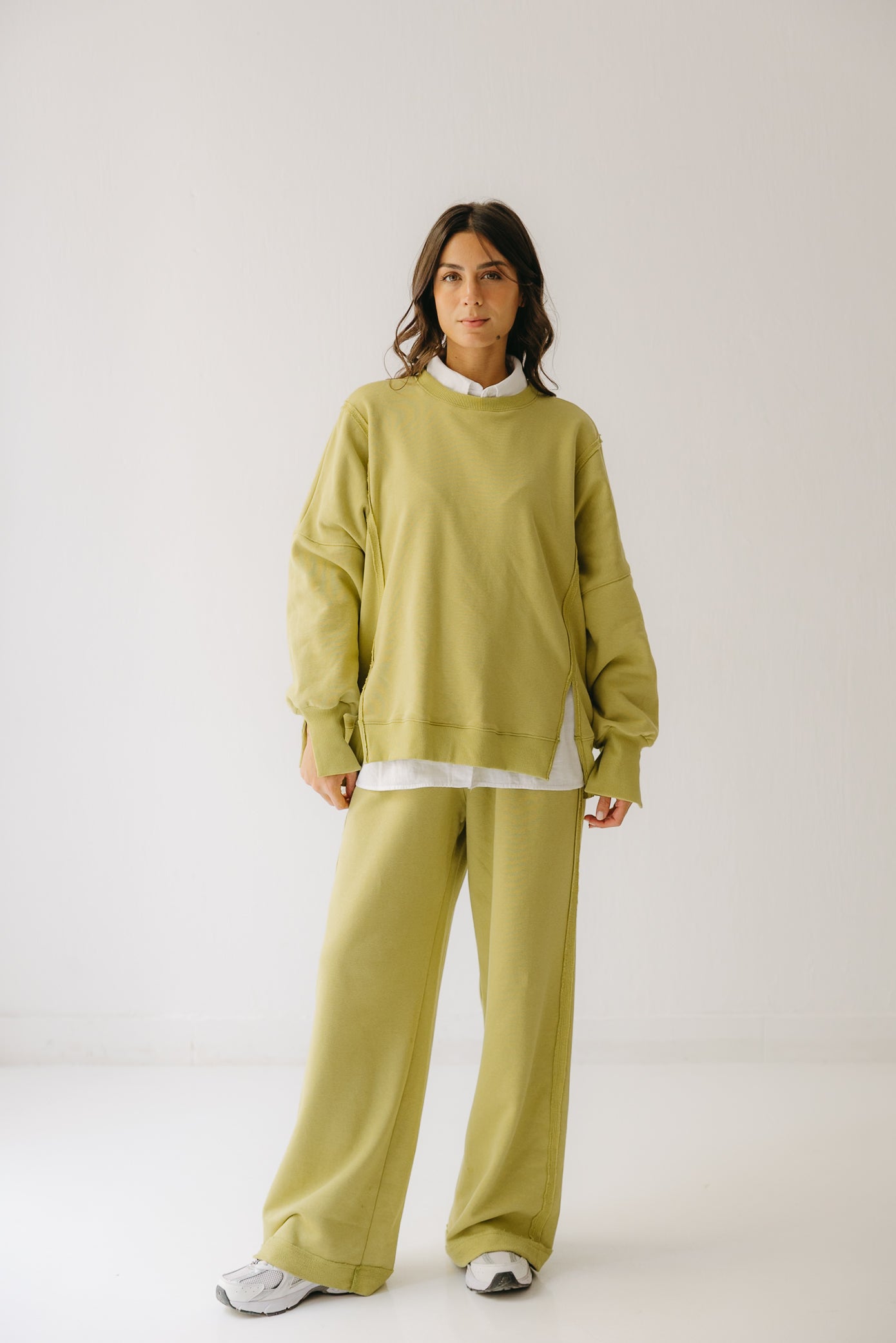 The Ease Lounge Set in Lime