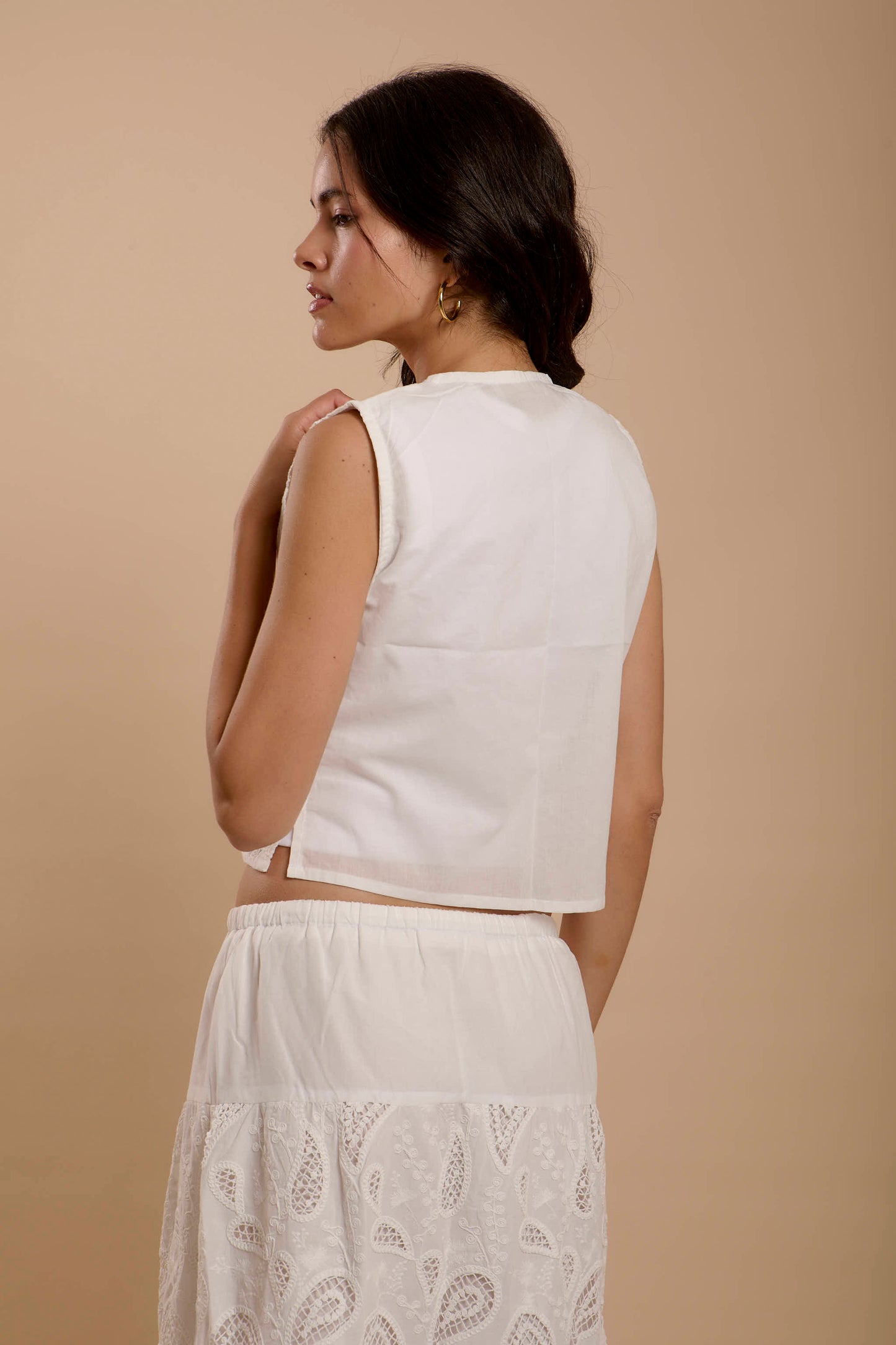 Hippie White Embro Vest