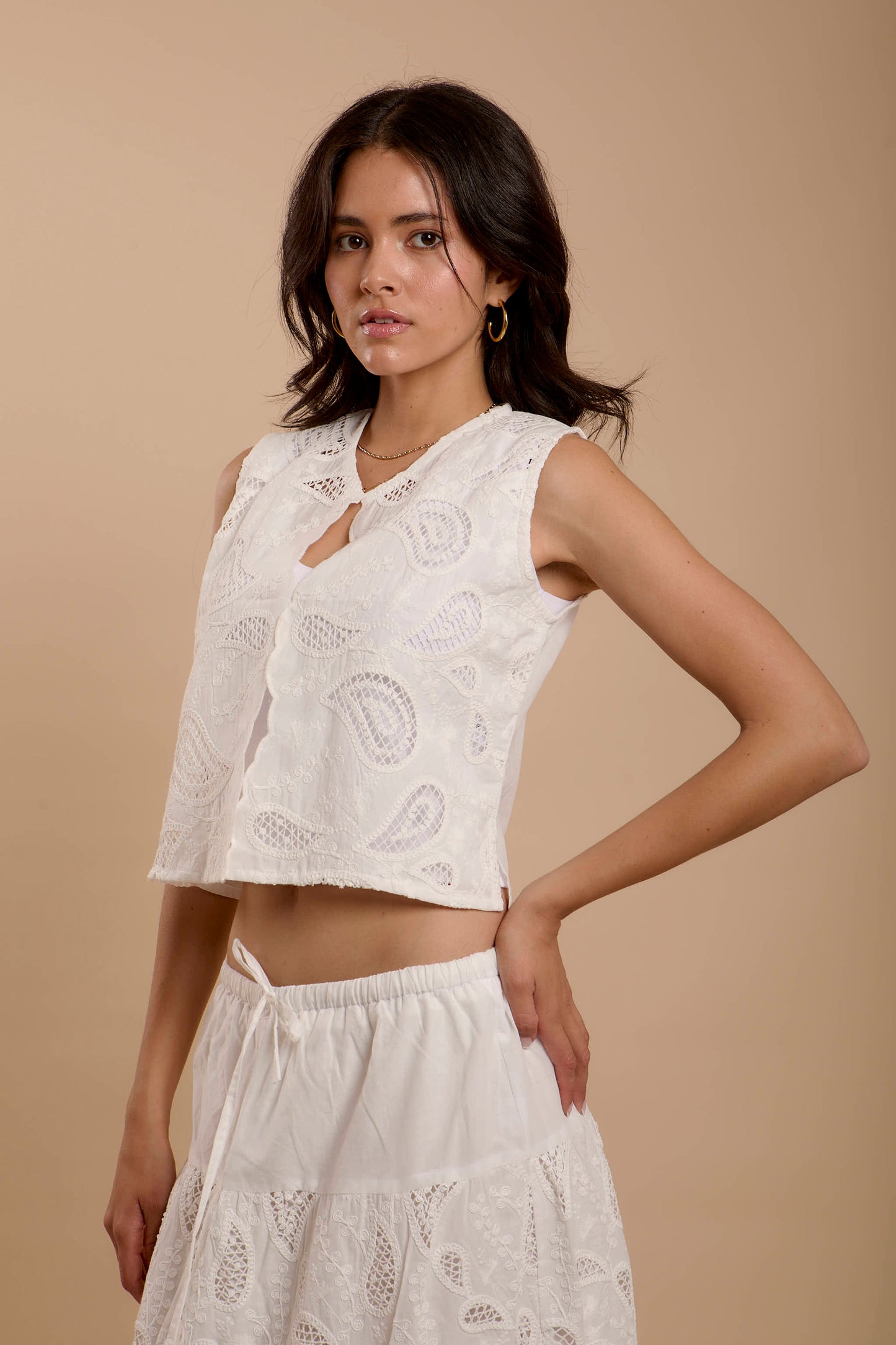 Hippie White Embro Vest