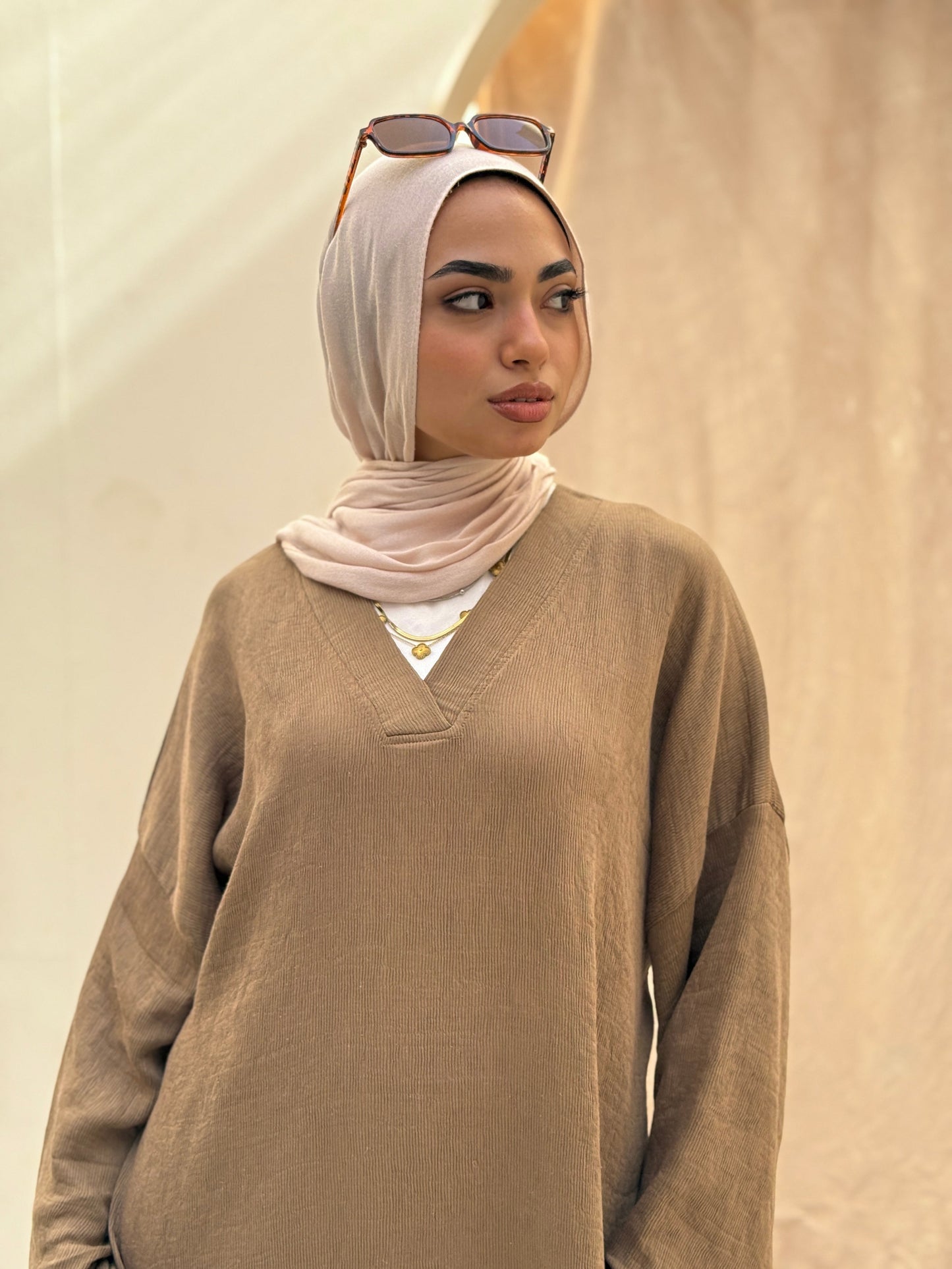 Feminine Fusion Dress In Chocolate