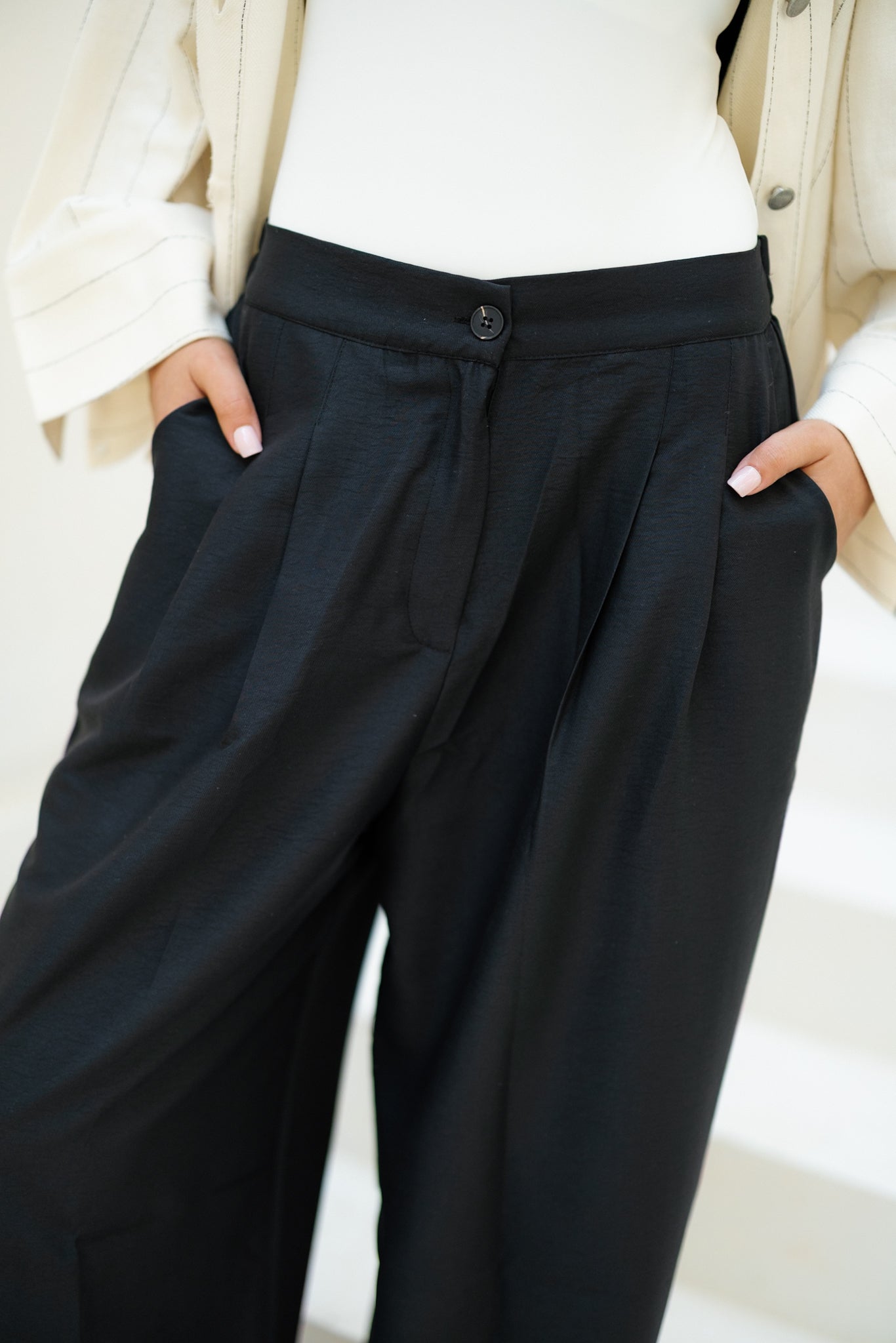 Darted Pants - Black