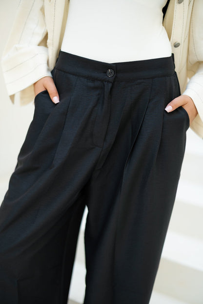 Darted Pants - Black