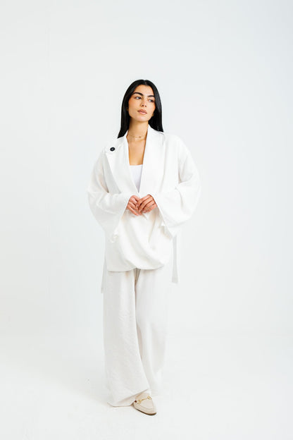 The Twisted Fit Set - White
