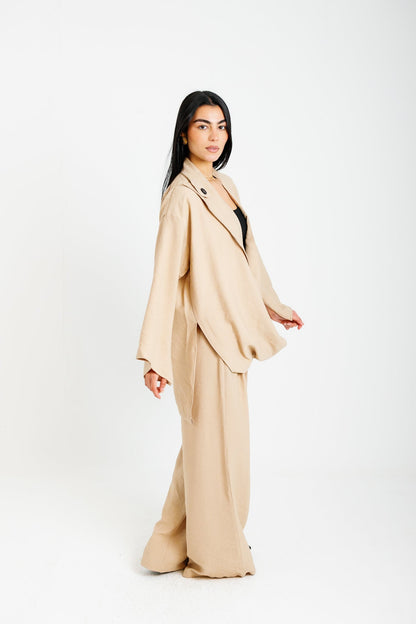The Twisted Fit Set - Beige