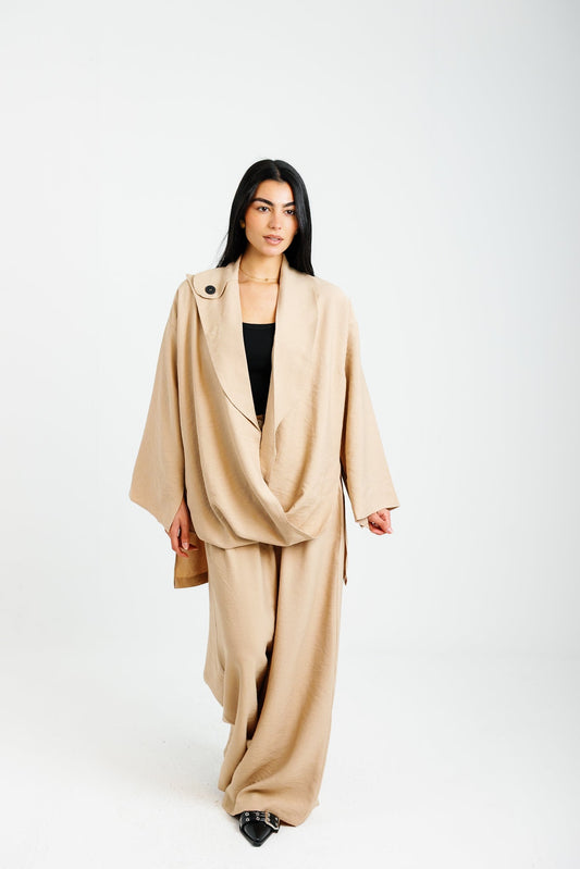 The Twisted Fit Set - Beige