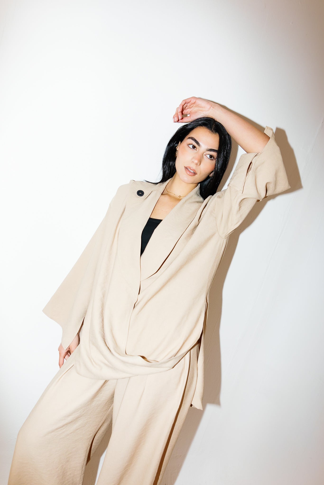 The Twisted Fit Set - Beige