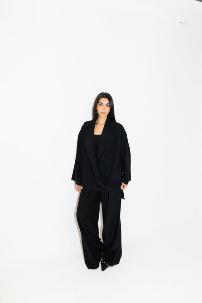 The Twisted Fit Set - Black
