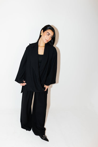 The Twisted Fit Set - Black