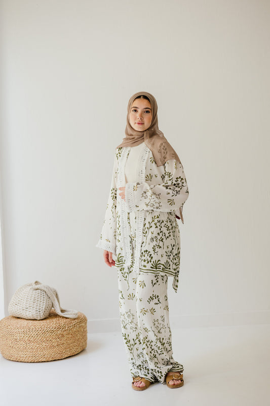 Garden Grace Set in Olive