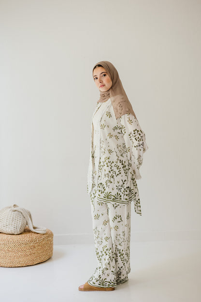 Garden Grace Set in Olive