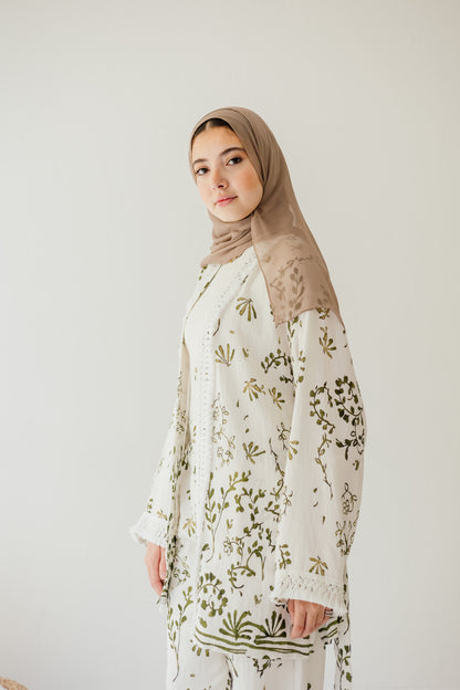 Garden Grace Set in Olive