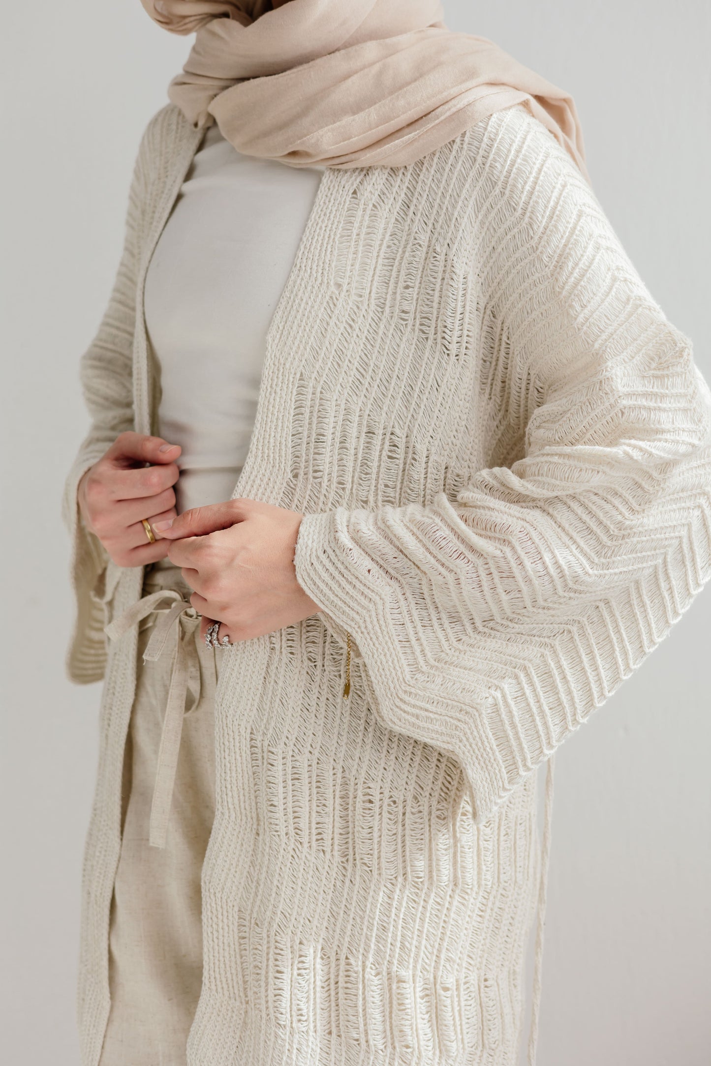 KnotWave Cardigan in Oat