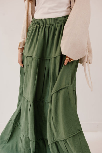Alma Skirt in Forest green