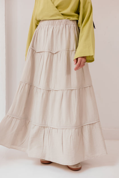 Alma Skirt in Almond