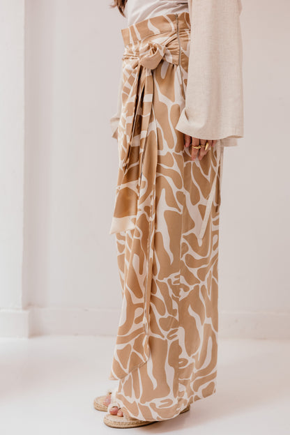 Fiora Silk Skirt in Champagne