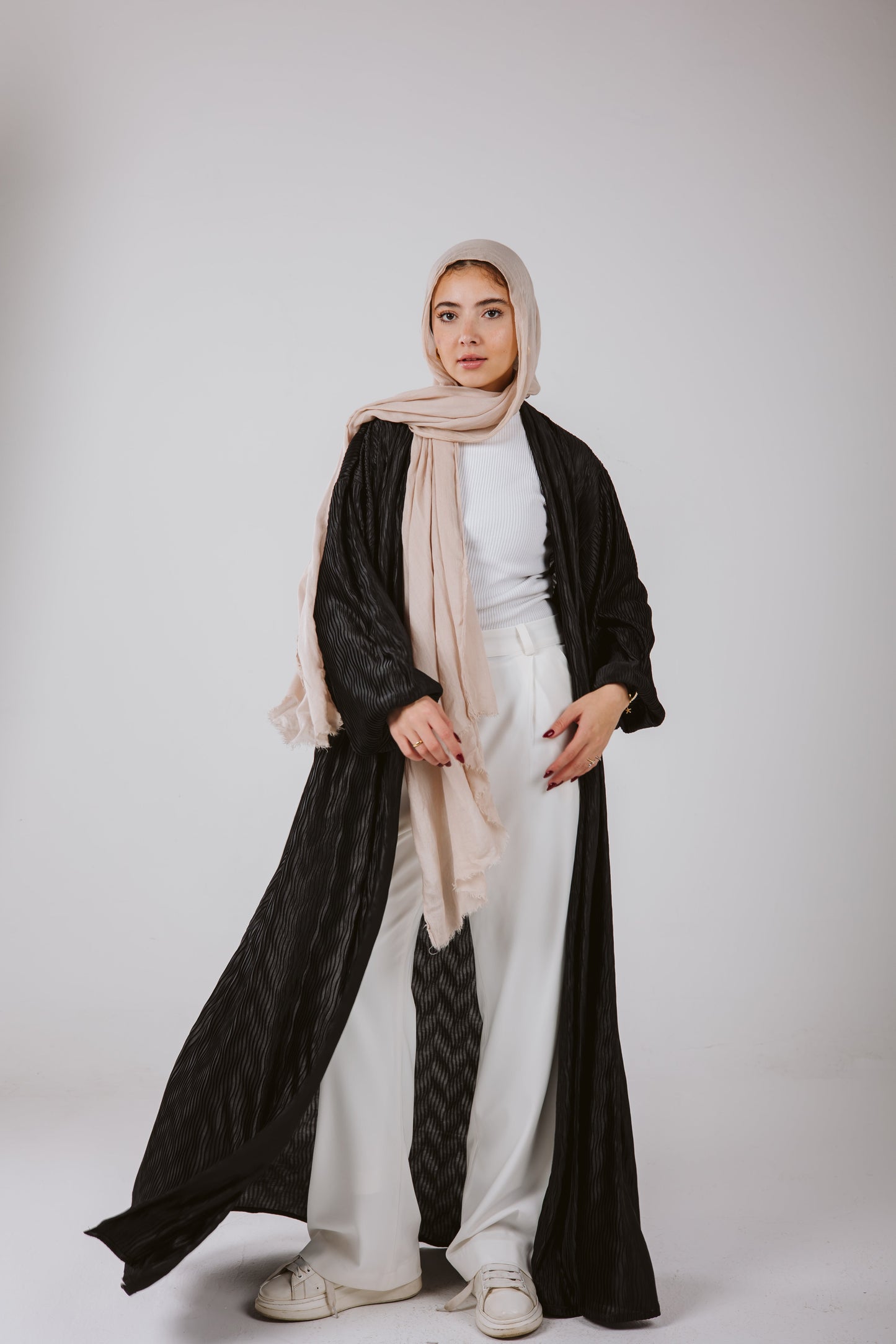 Noor Kaftan in Black