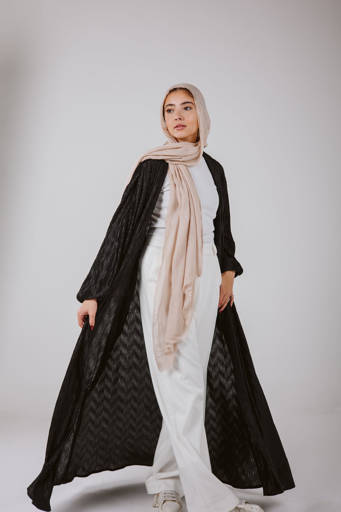Noor Kaftan in Black