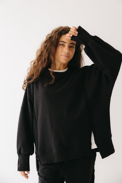 The Ease Lounge Set in Black