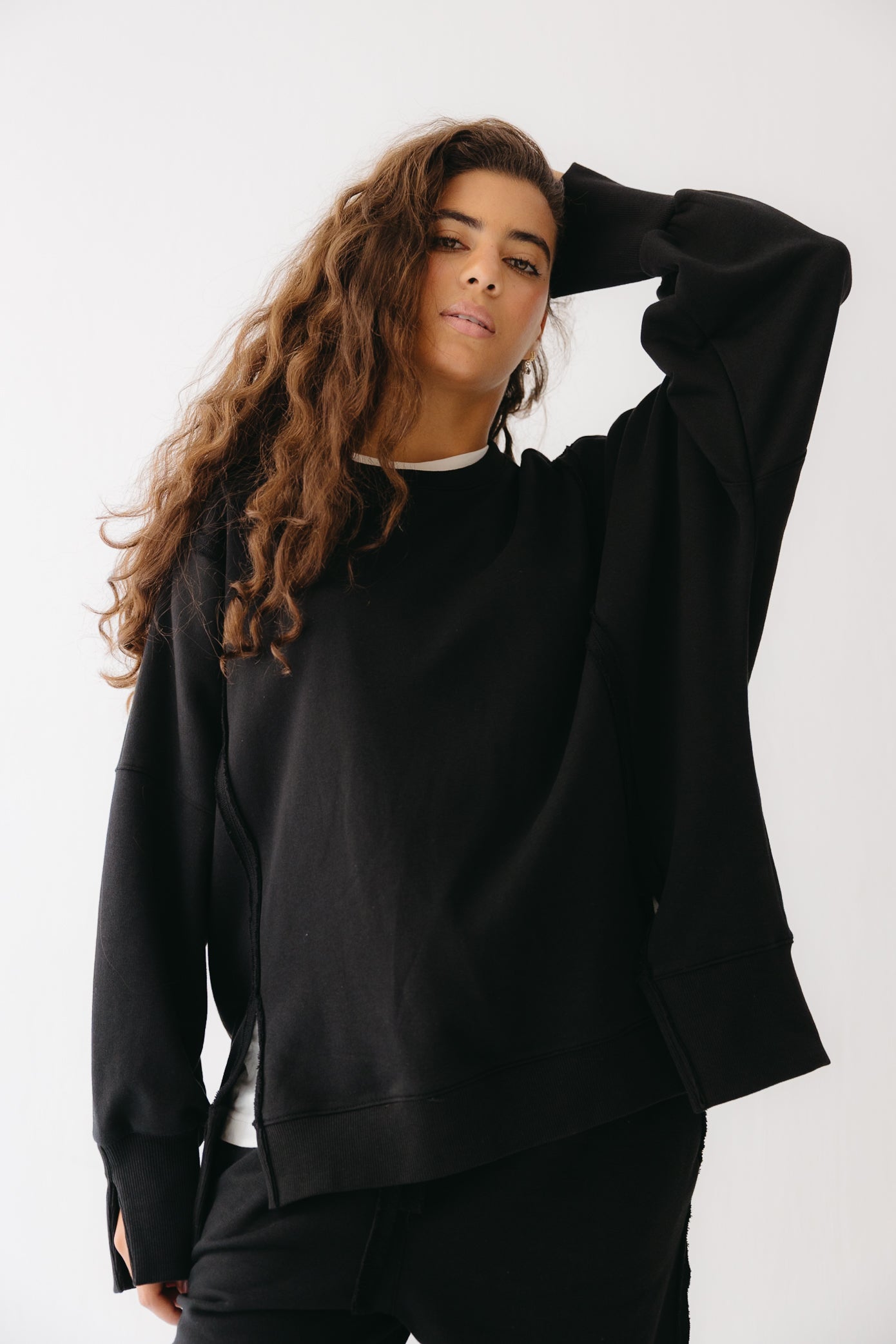 The Ease Lounge Set in Black