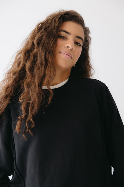 The Ease Lounge Set in Black