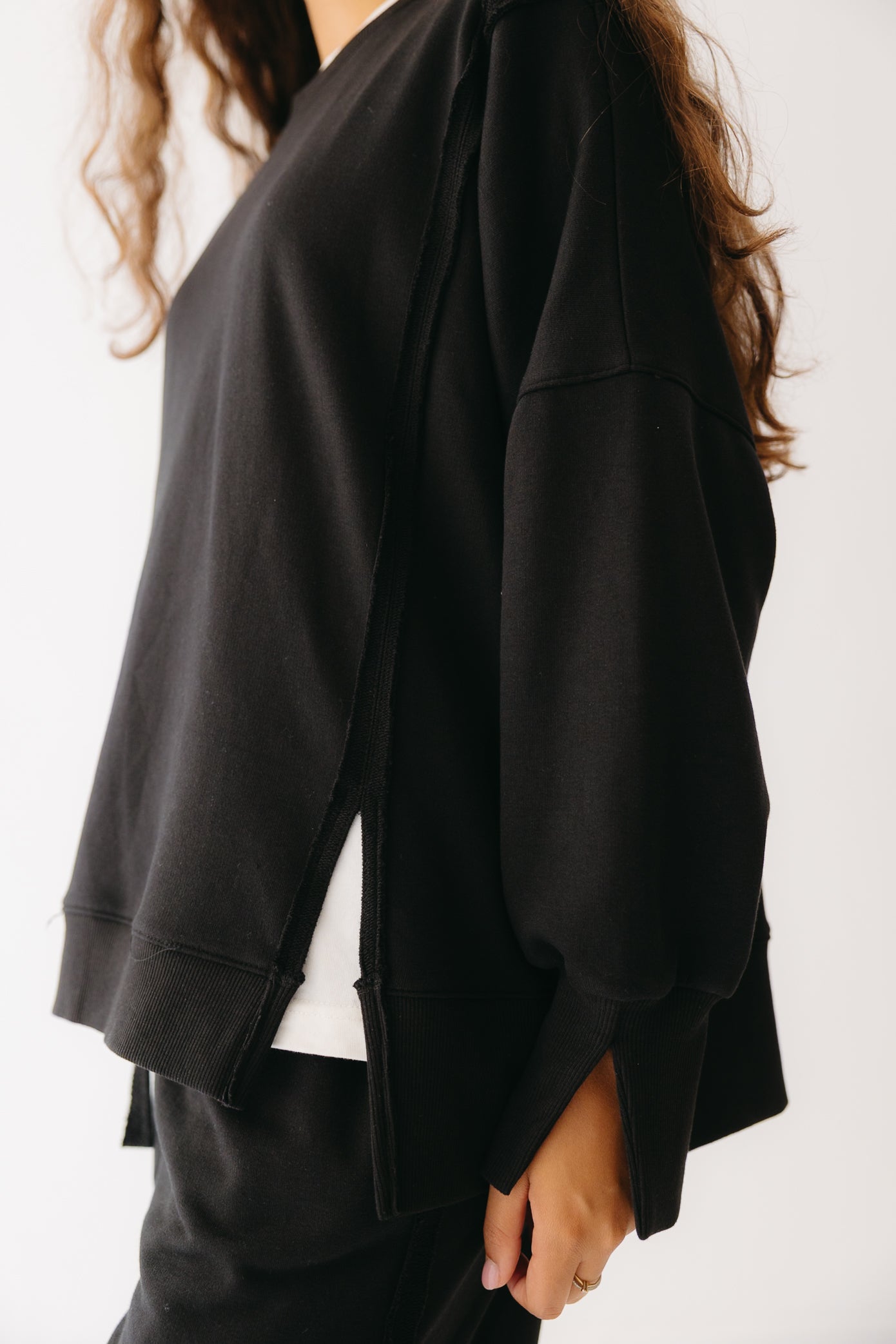 The Ease Lounge Set in Black