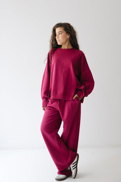The Ease Lounge Set in Raspberry