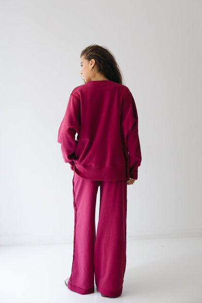 The Ease Lounge Set in Raspberry