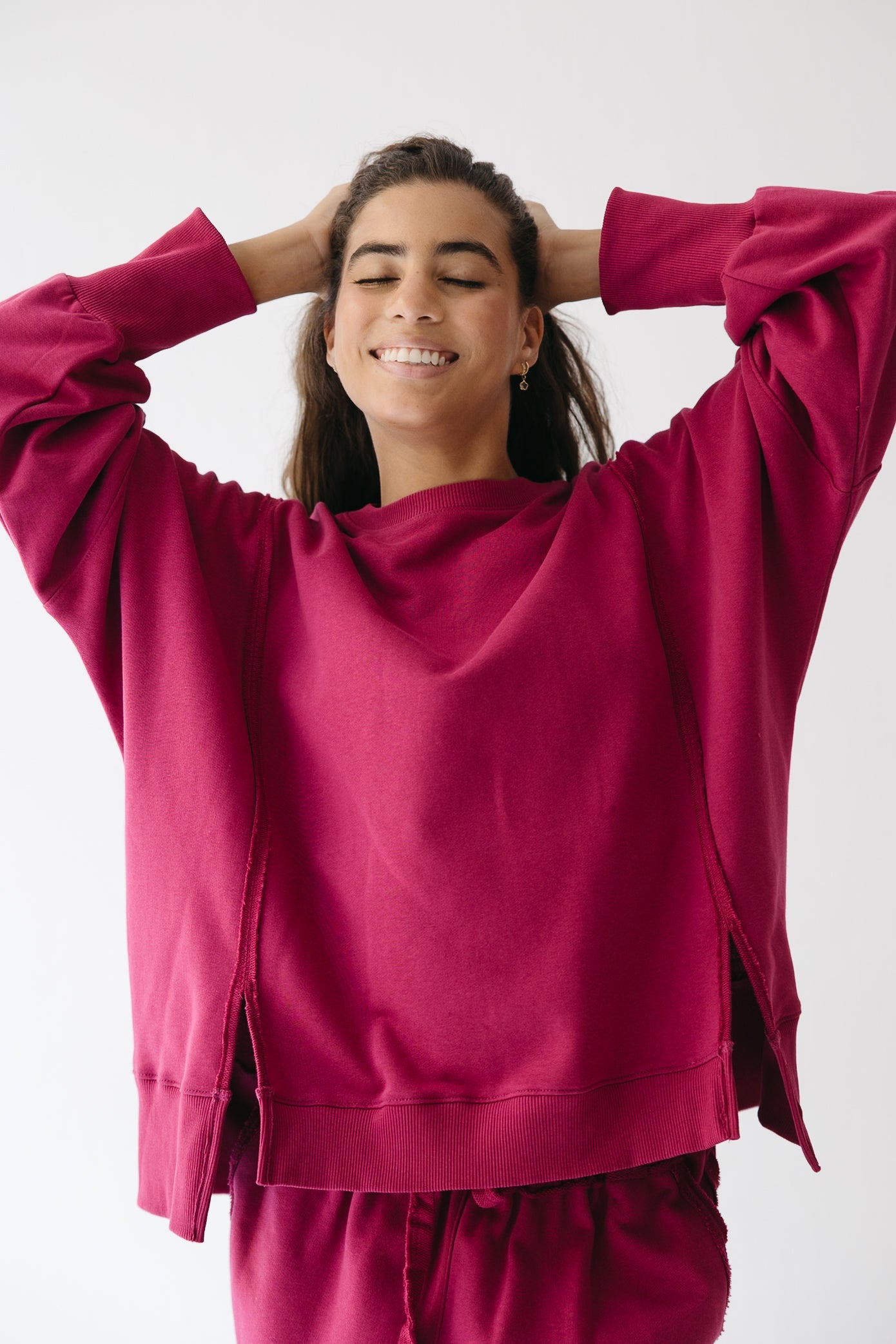 The Ease Lounge Set in Raspberry