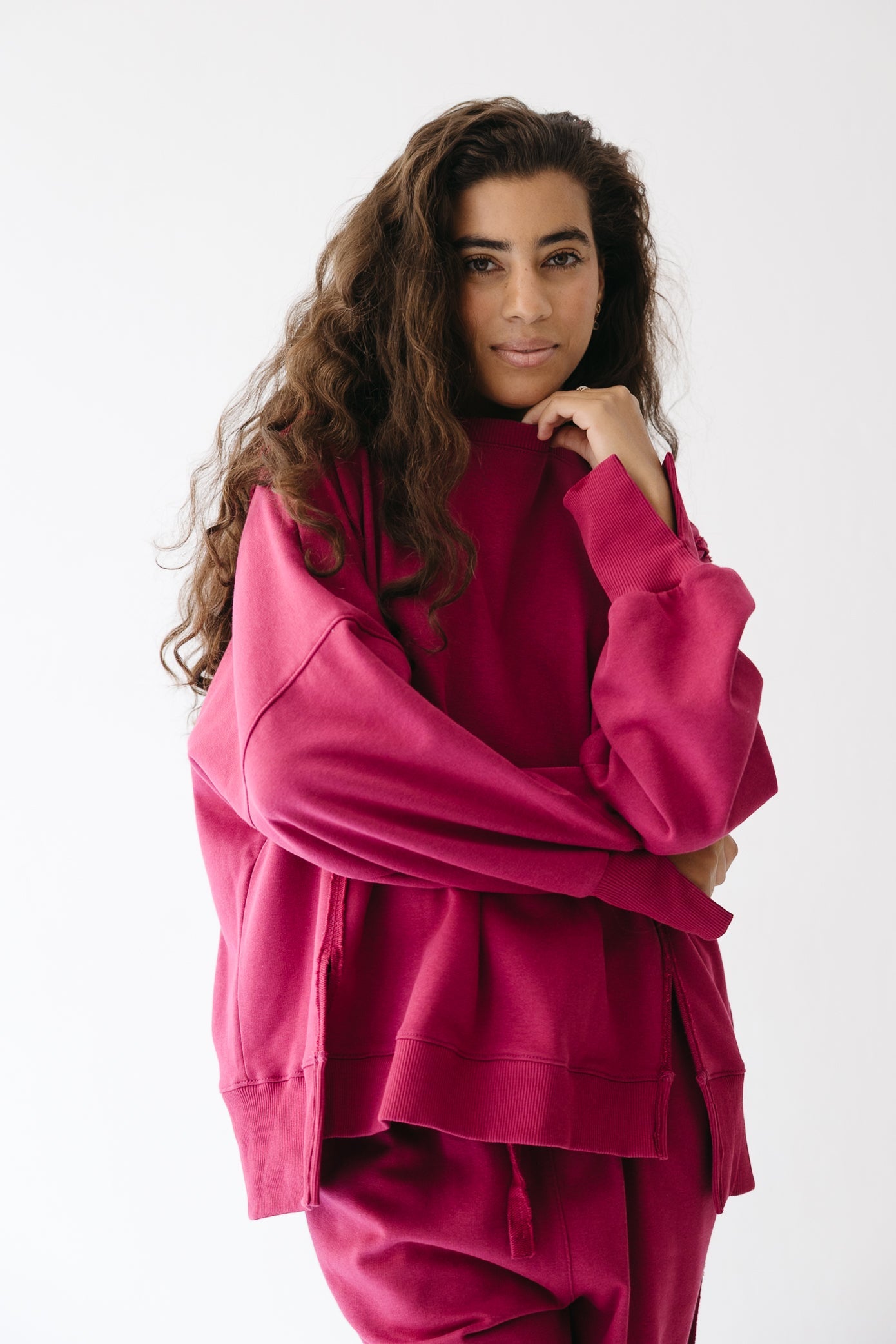 The Ease Lounge Set in Raspberry