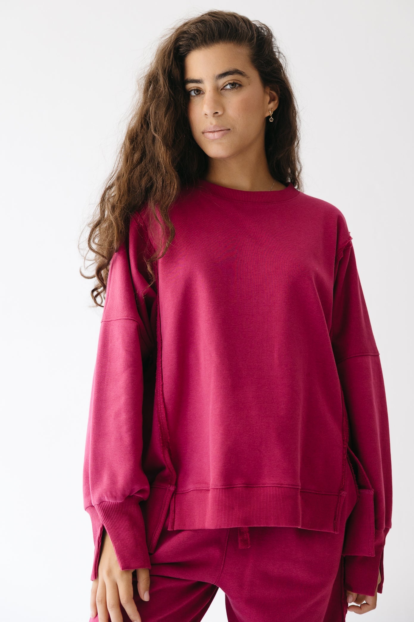 The Ease Lounge Set in Raspberry