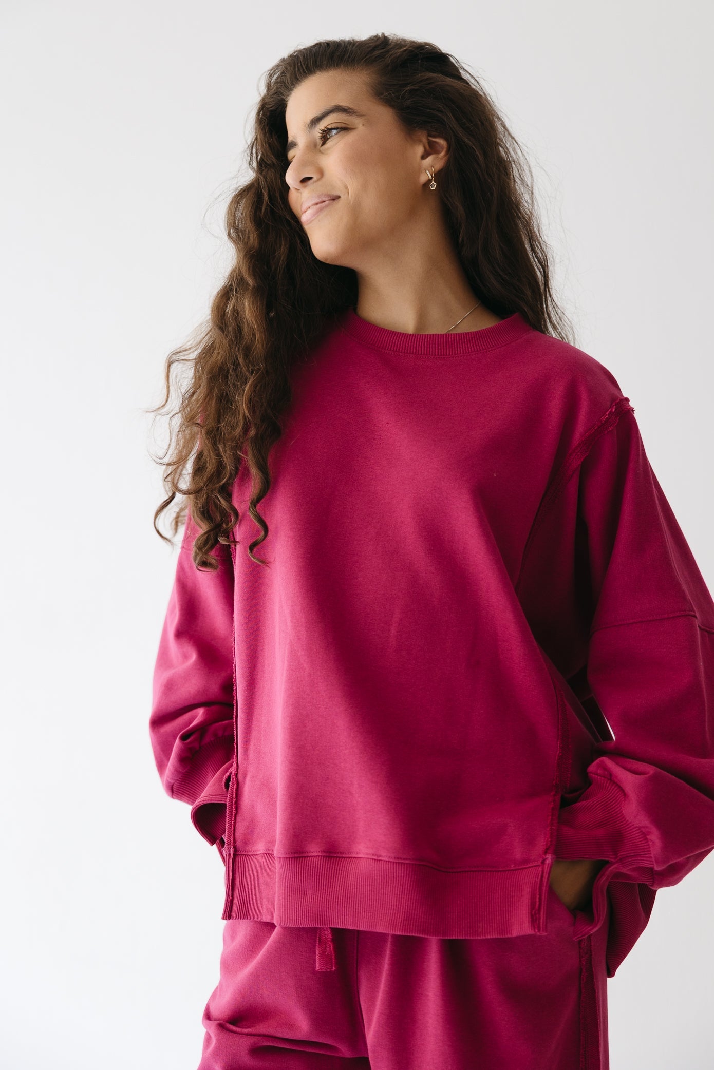 The Ease Lounge Set in Raspberry