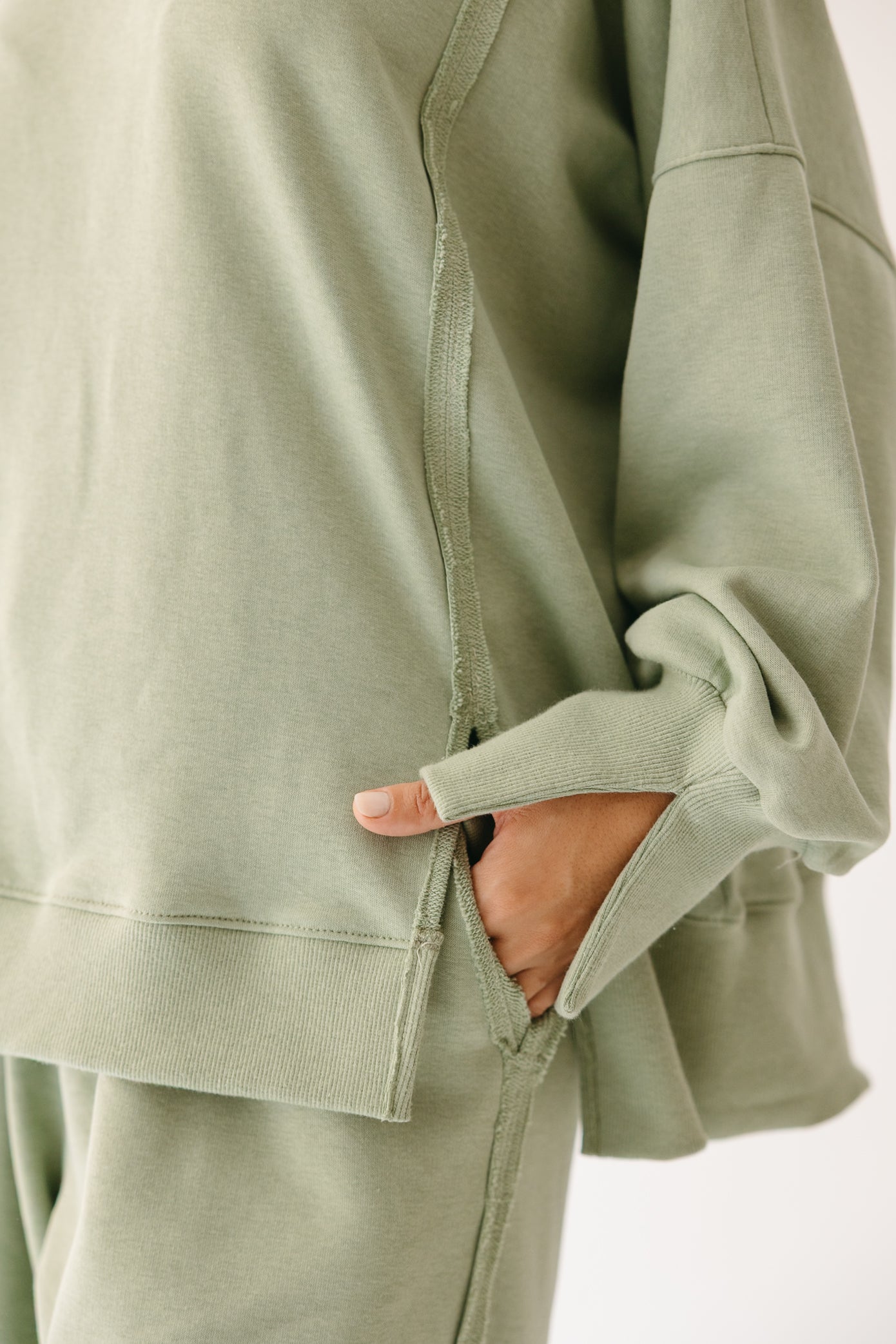 The Ease Lounge Set in Mint