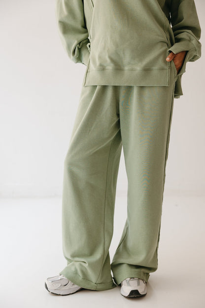 The Ease Lounge Set in Mint