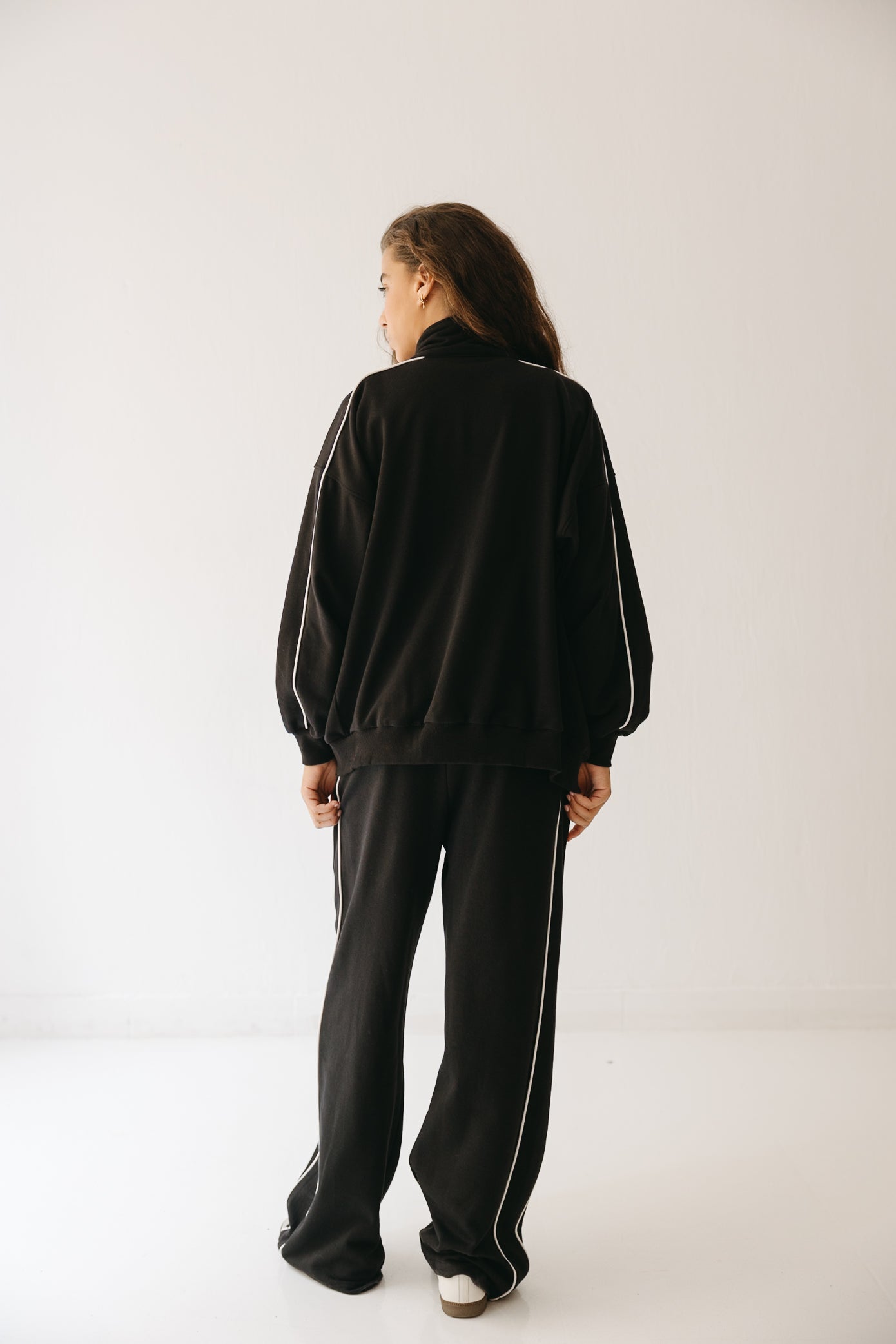 The Line set in Black