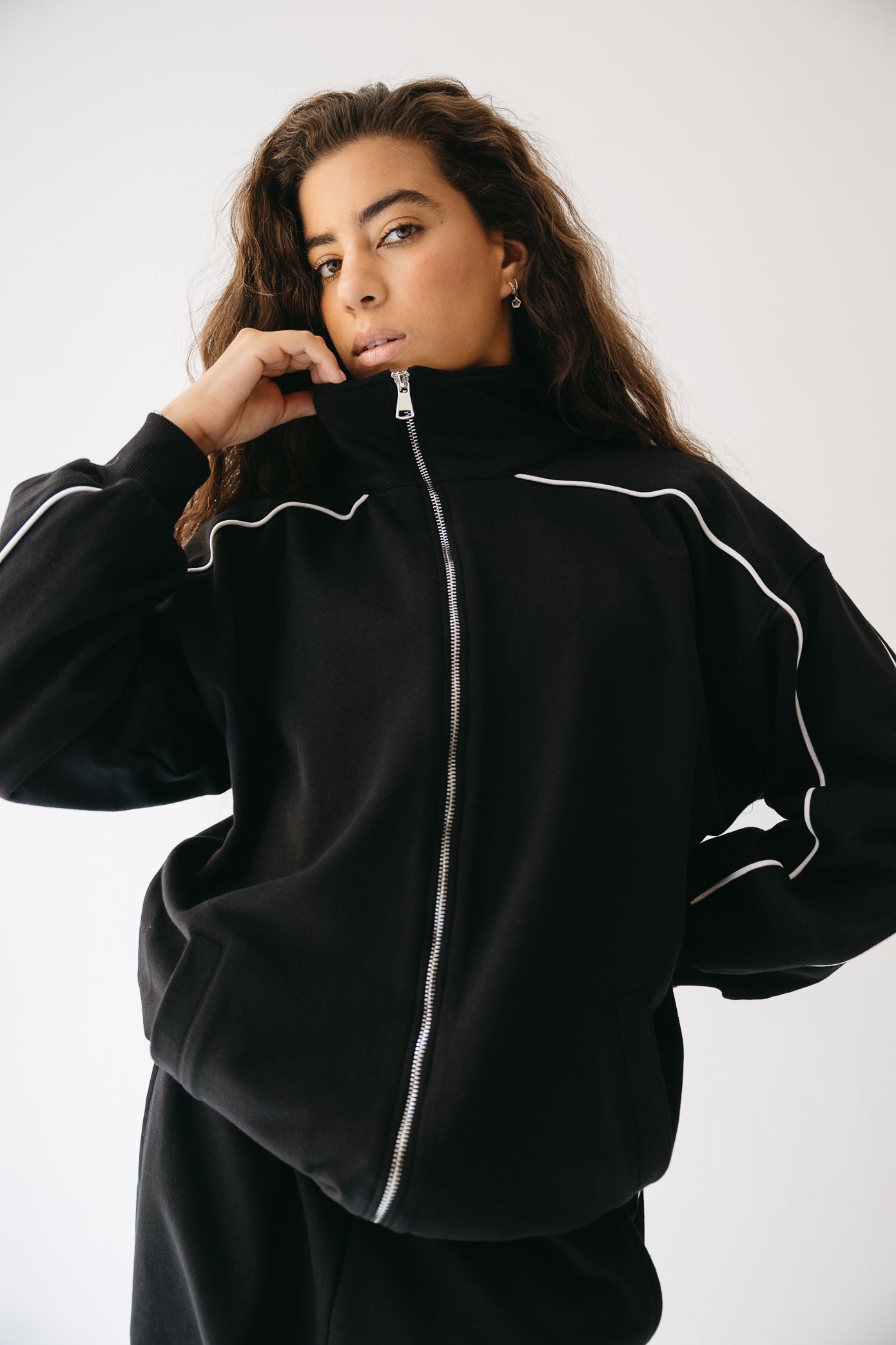 The Line set in Black